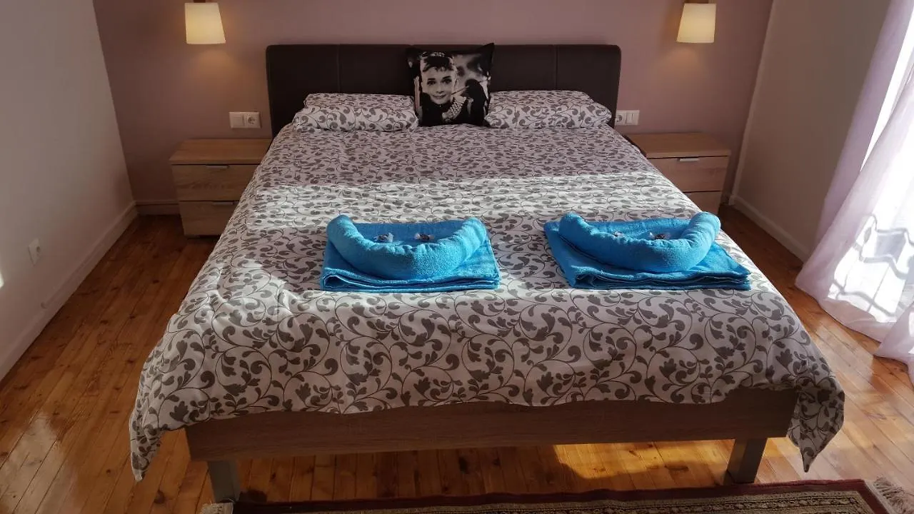 Elegant Top-Floor Apartment With Skyline City View Thessaloniki