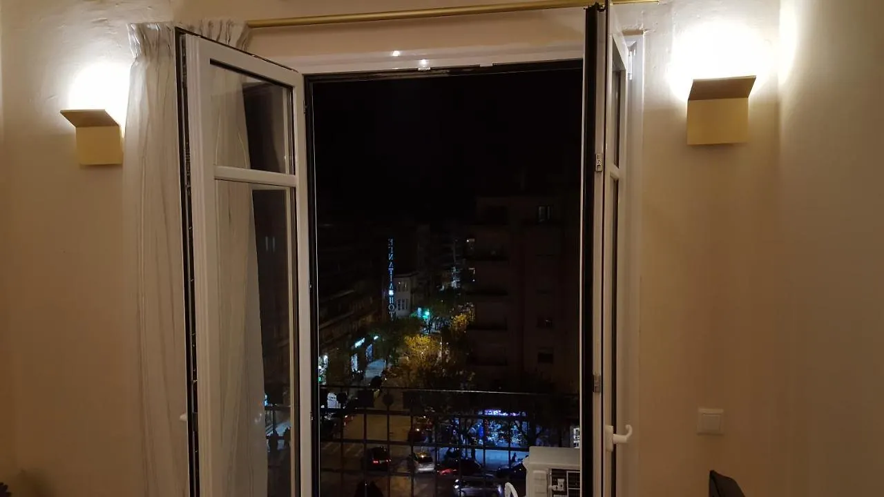 Elegant Top-Floor Apartment With Skyline City View Thessaloniki