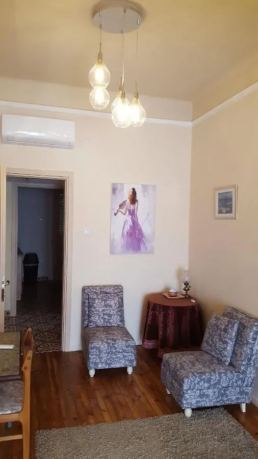 Elegant Top-Floor Apartment With Skyline City View Thessaloniki Greece
